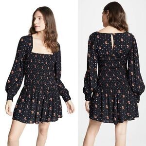 Free People Floral Smocked Dress Medium Square Neck Billow Sleeve‎ NWOT